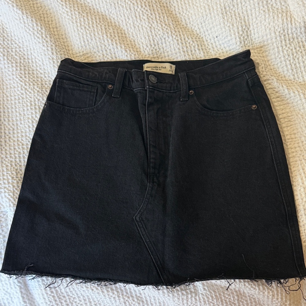 Abercrombie & Fitch Black Raw-Hem Denim Mini Skirt